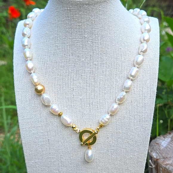 Genuine Baroque Freshwater Pearl Gold Waterproof Toggle Necklace NEW - Picture 9 of 9